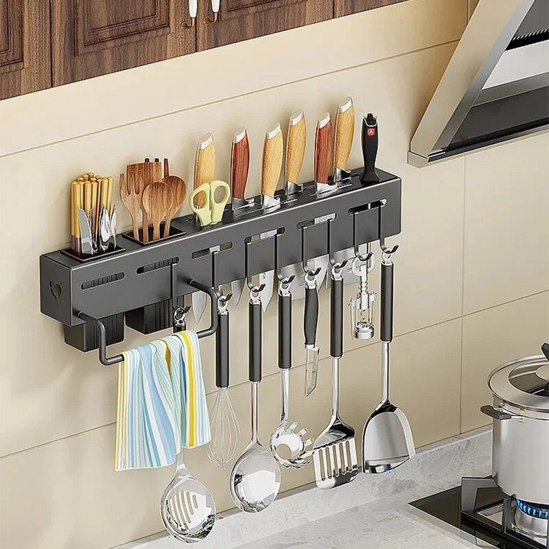 organizer with knives and utensils